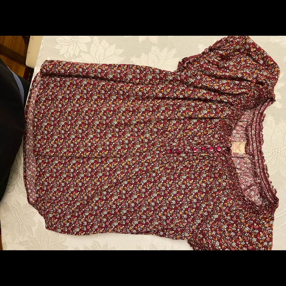 Faded Glory size small top